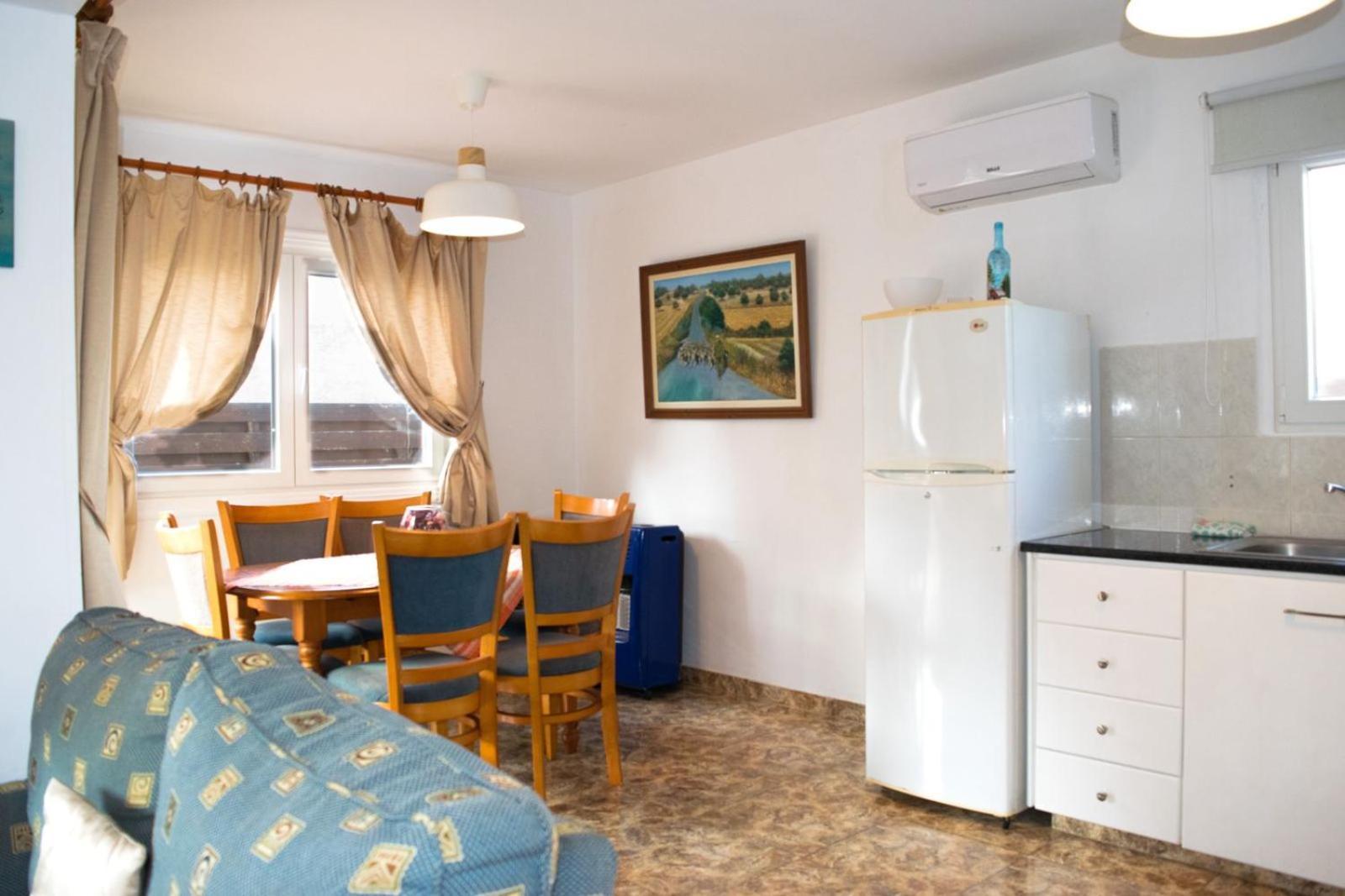 Merika Complex 1 Hou.32 Larnaca Ngoại thất bức ảnh